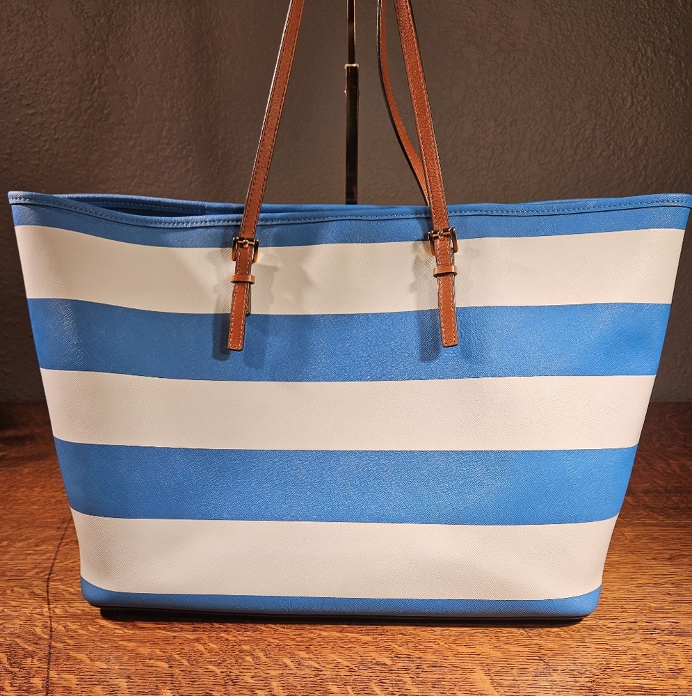 Michael Kors Jet Set Travel Stripe Calfskin Medium Tote Bag - Picture 5 of 13